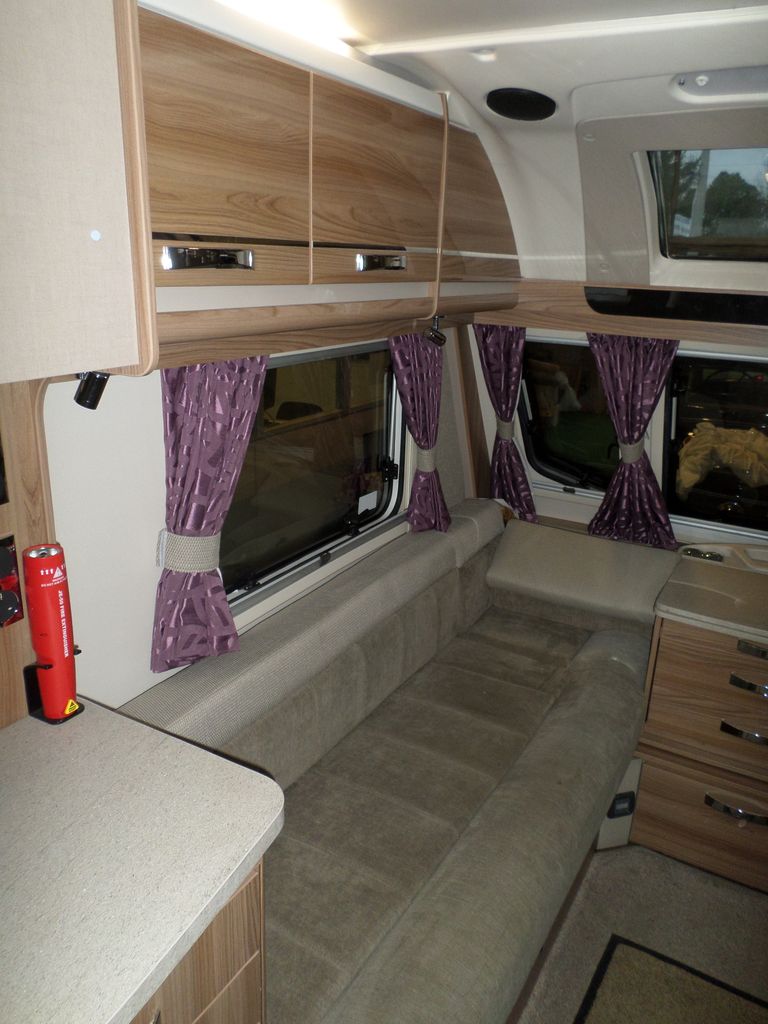 SWIFT CHALLENGER 530 (33)