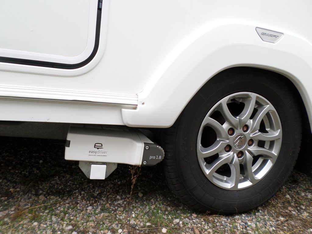 SWIFT CHALLENGER SPORT 584 (4)